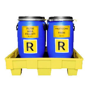 Due taniche per rifiuti speciali officine meccaniche