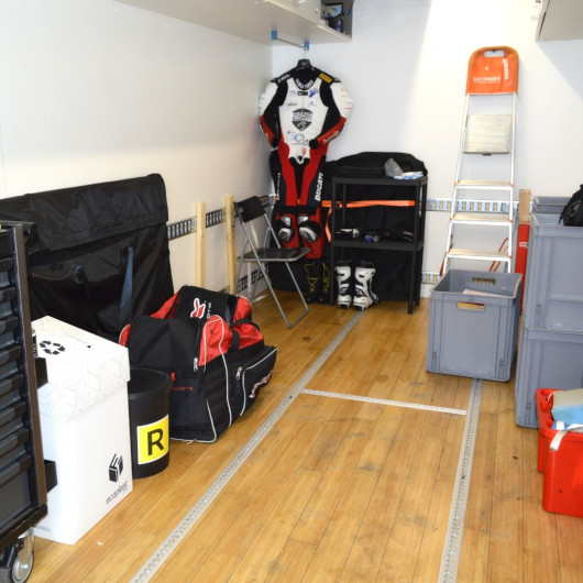 Esempio attrezzature allestimento officina